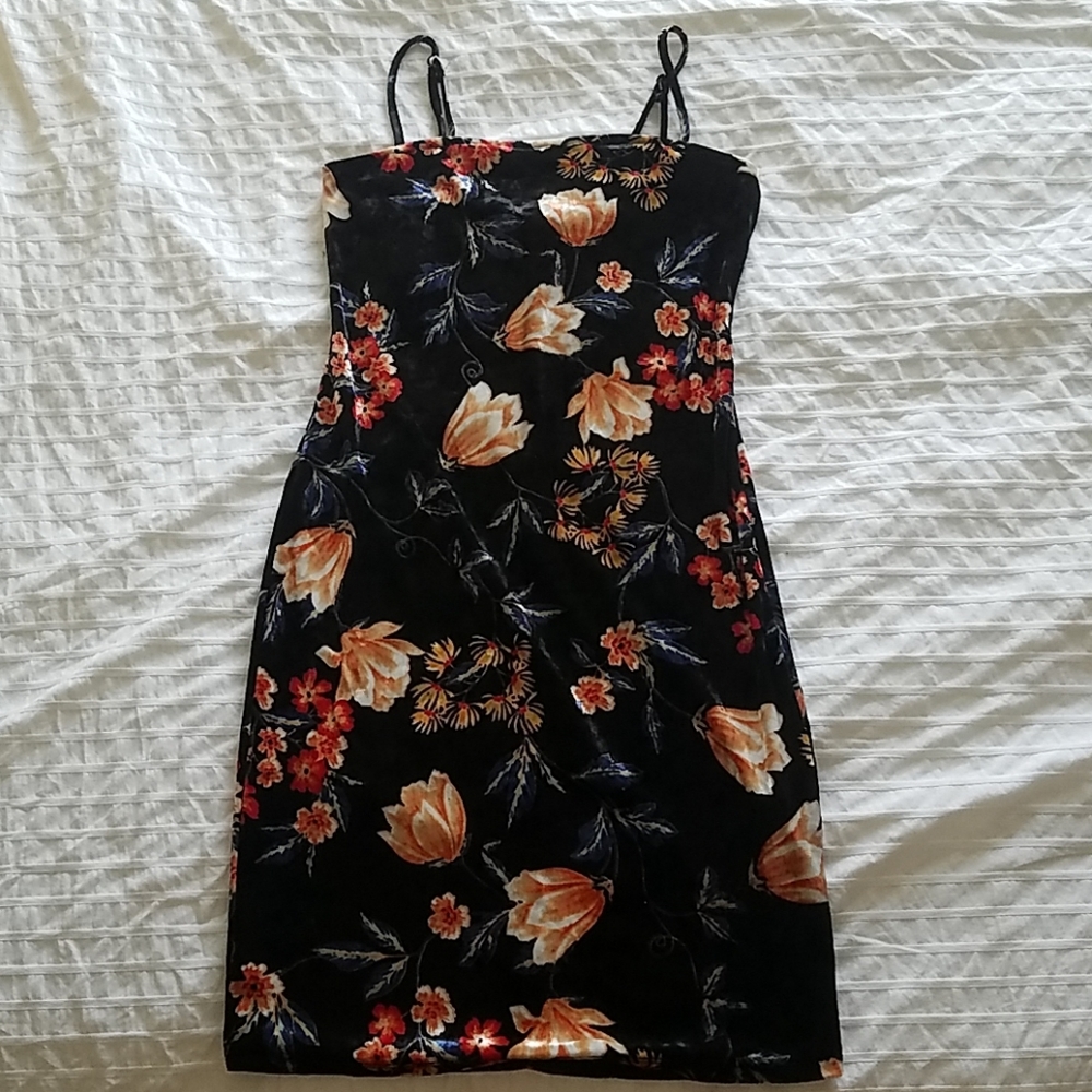 F21 Crushed Velvet Floral Dress